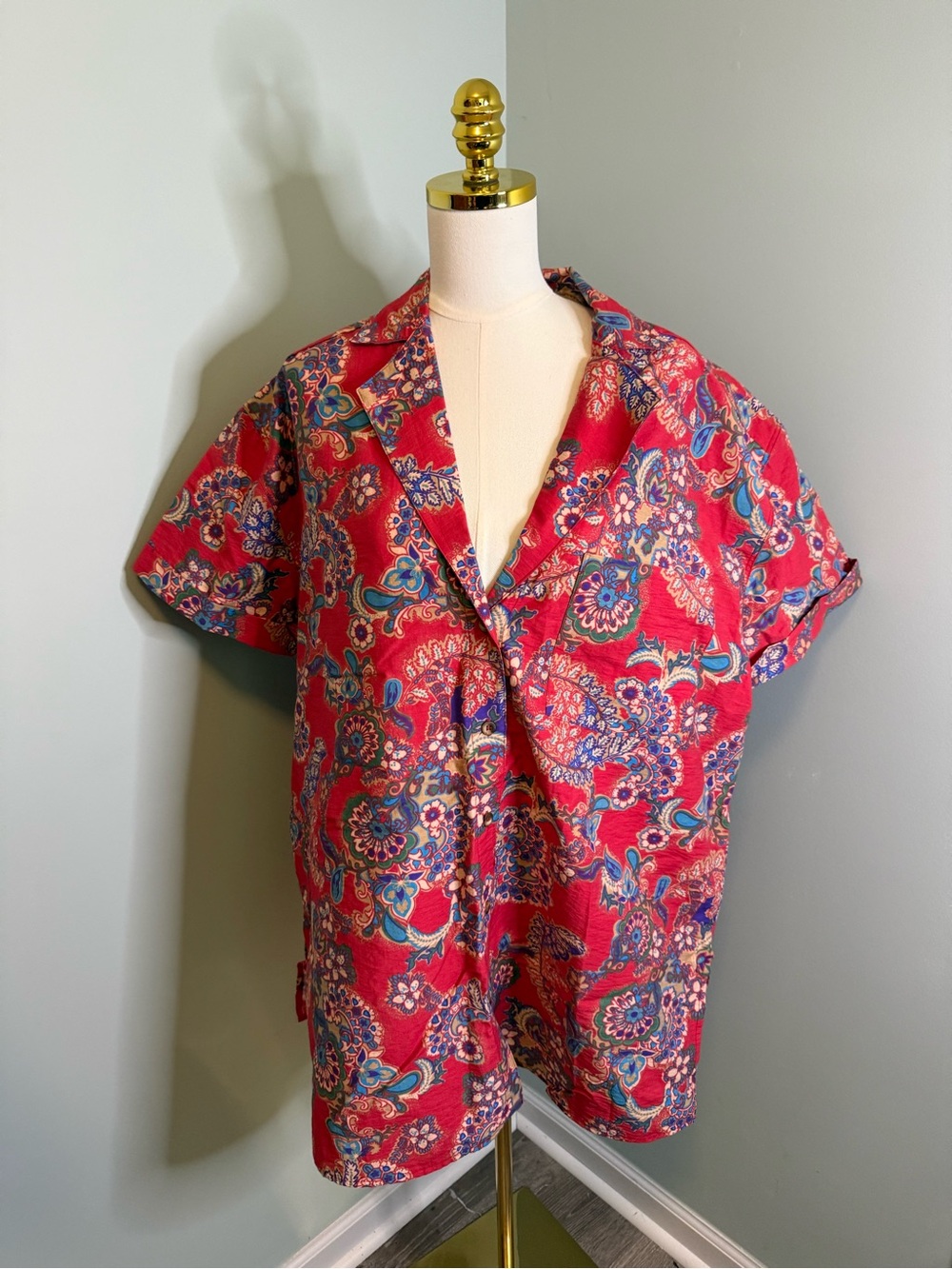 We The Free Free People Poolside Boyfriend Shirt Red Paisley Floral‎ Oversized L